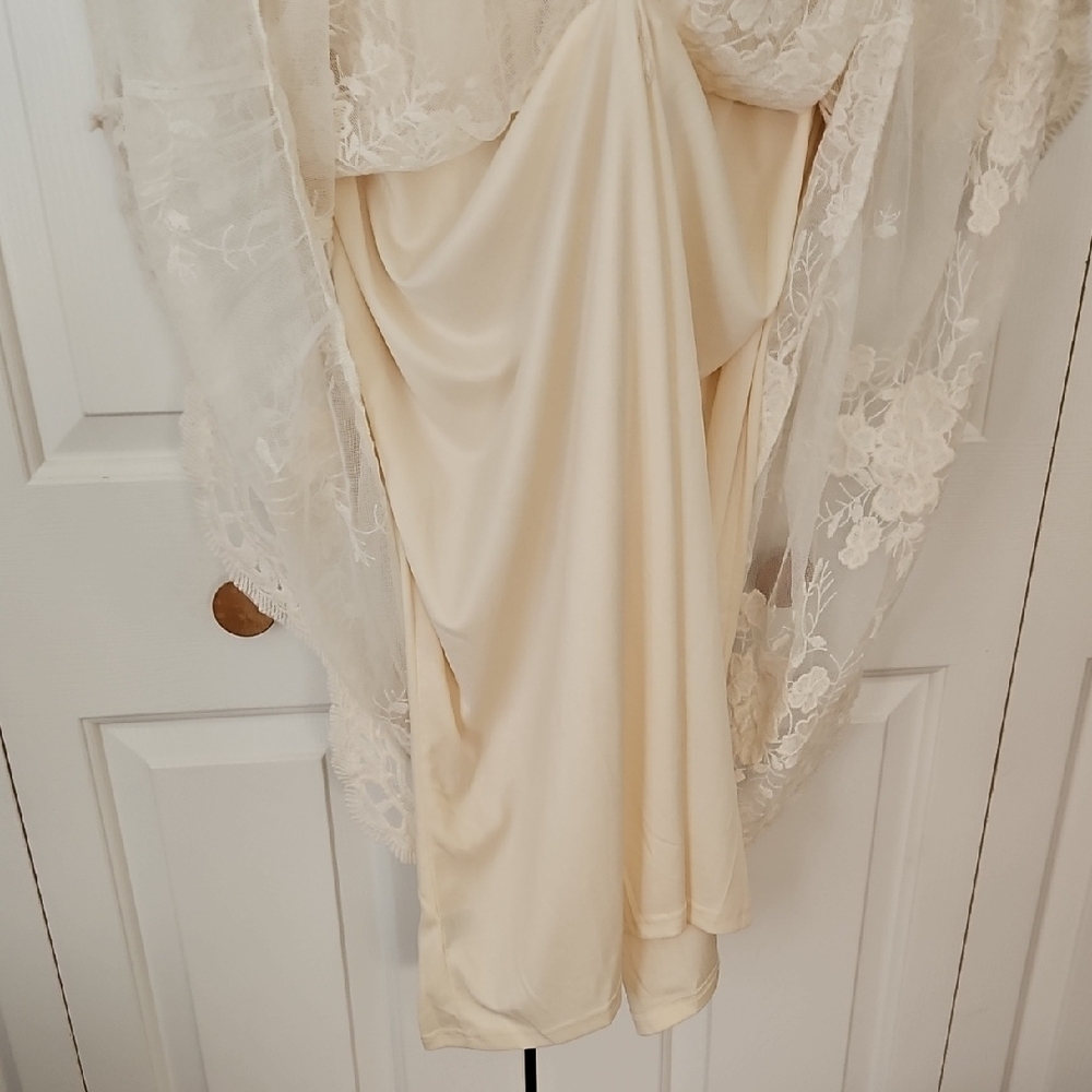 Baltic Born Cream Lace Midi Dress - Picture 7 of 8
